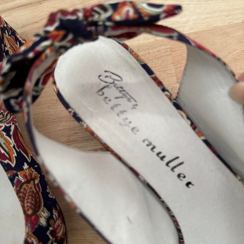 Floral tapestry fabric slingback kitten heel size 9 brocade paisley blue red - Picture 7 of 8